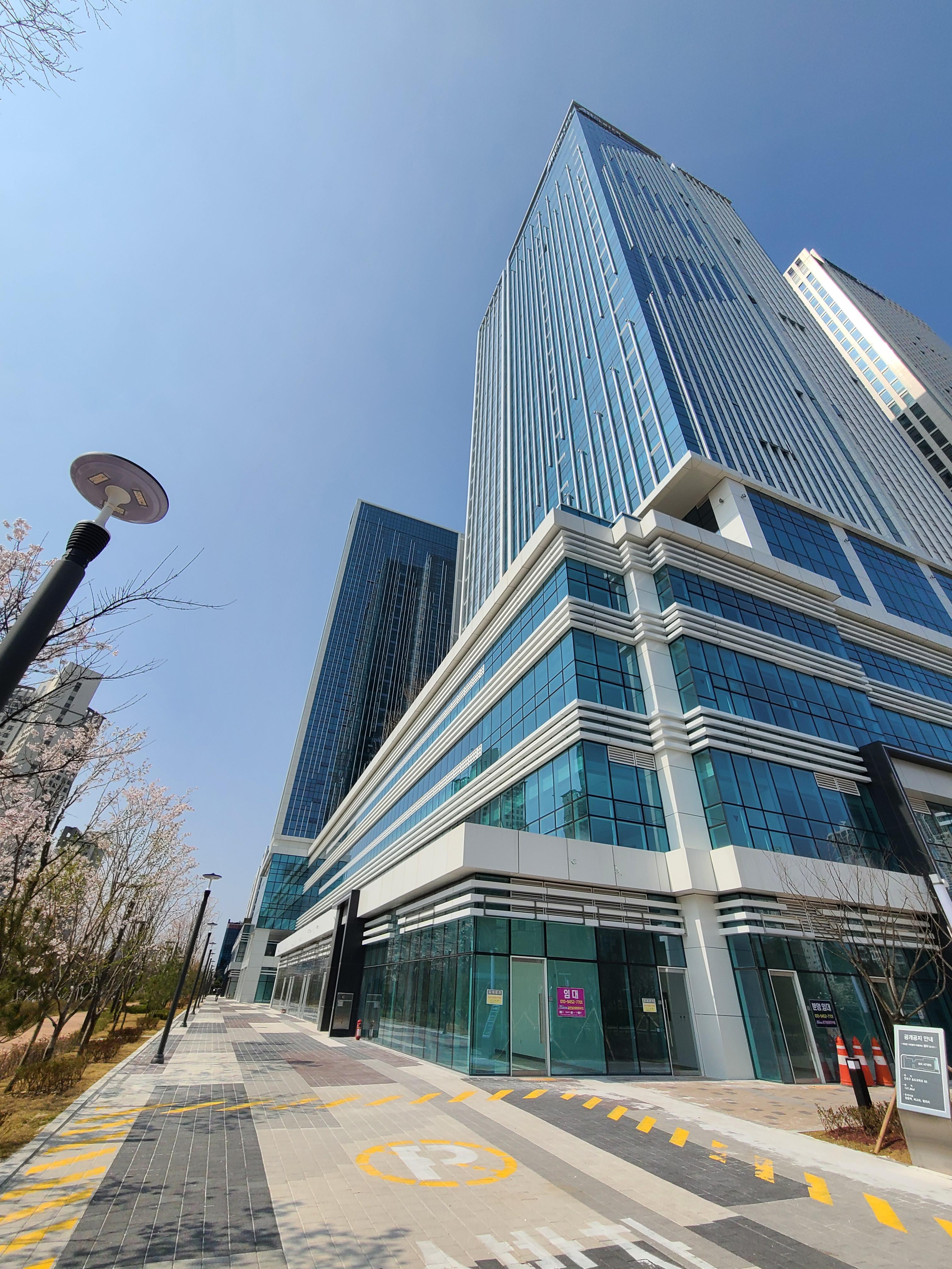 송도 AIT센터 외관 및 주변환경2