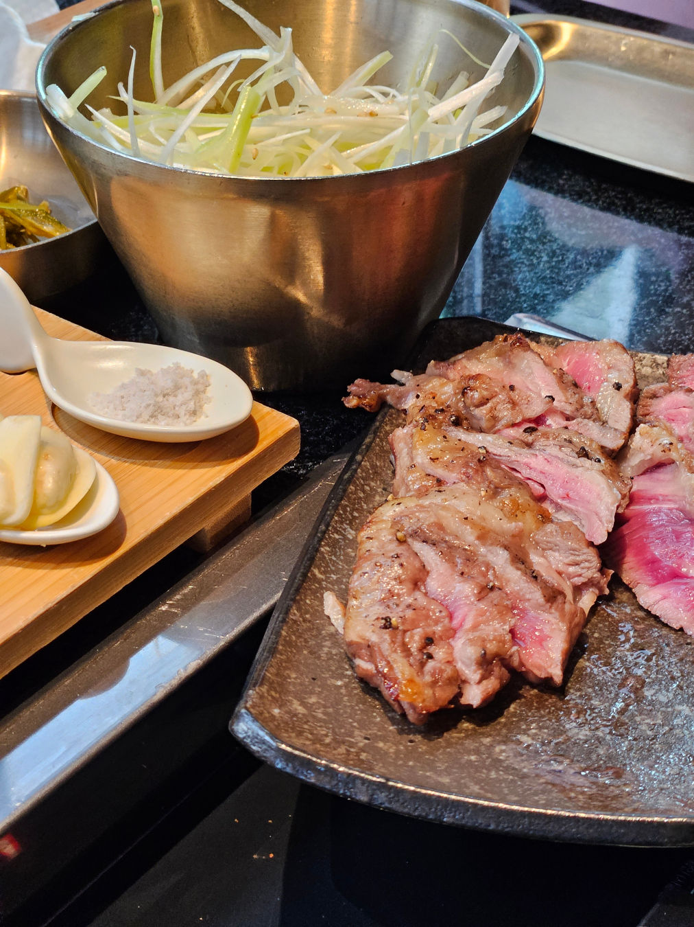 흑돼지 대통령 칼국수 대통령 통구이