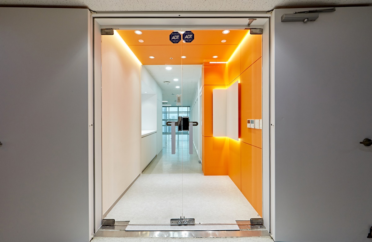 회사사무실입구디자인