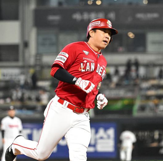 SSG 랜더스 김강민 한화 이글스 이적행