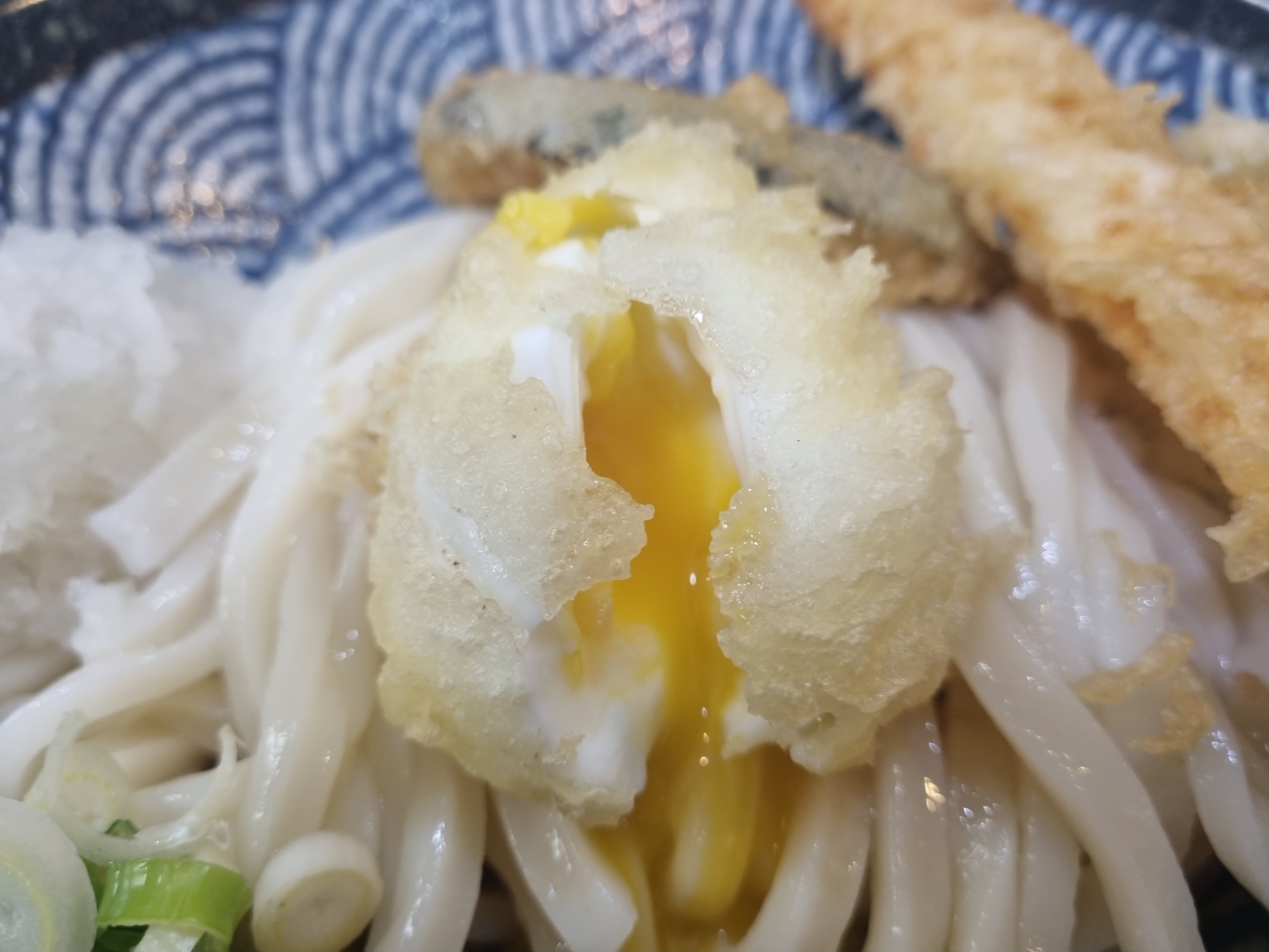 국물없는 우동 반숙