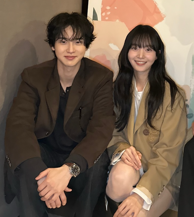 장동윤 김승윤 결혼 자필편지 발표 5살 연하 배우 부부