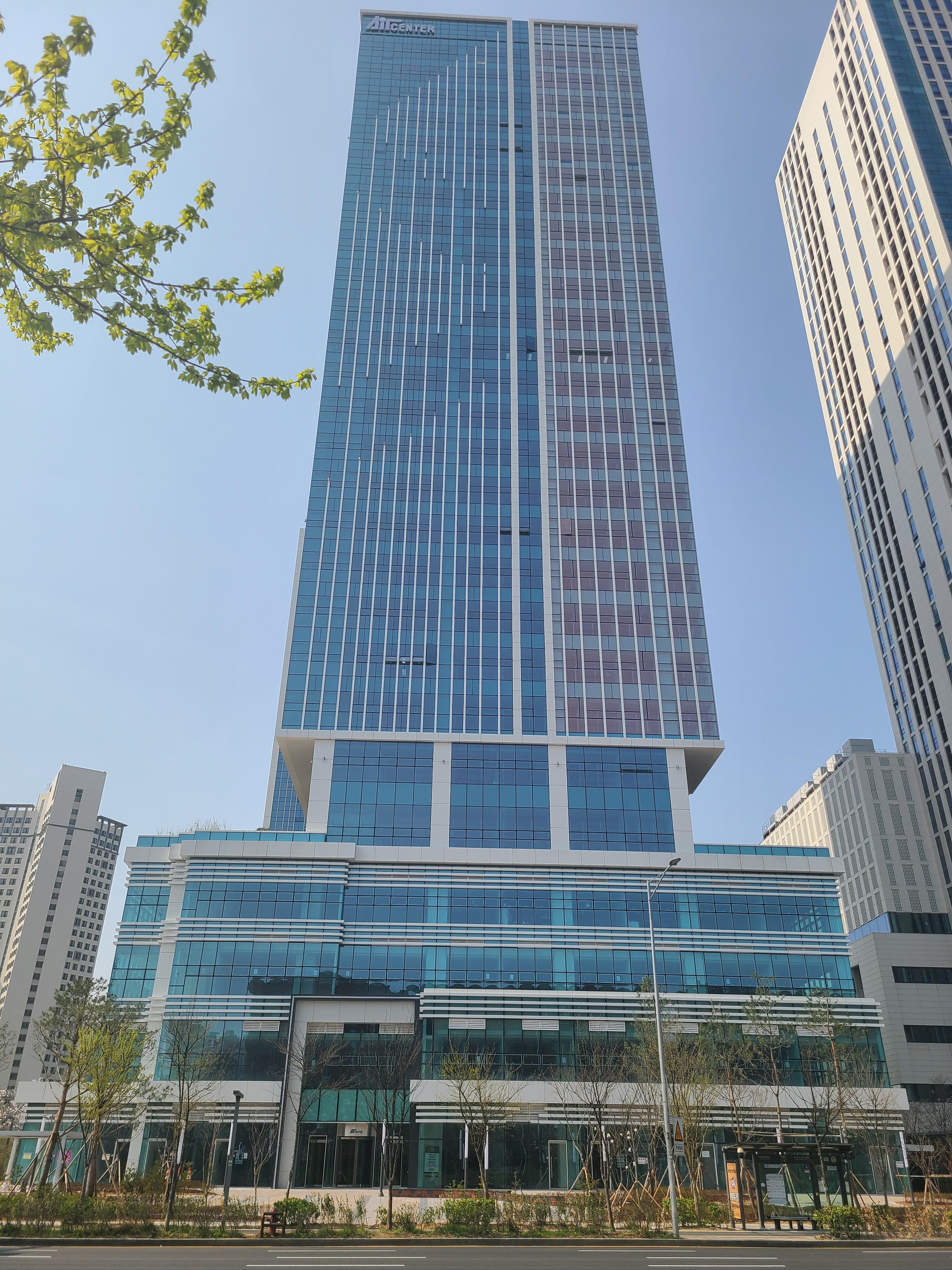 송도 AIT센터 외관 및 주변환경1