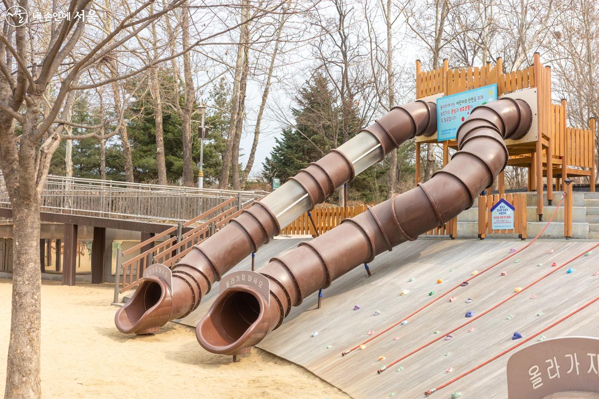 월드컵공원 노을공원의 대형 그물놀이와 자연 놀이터