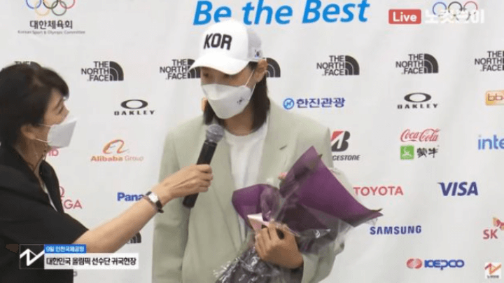 흰색정장-김연경-유애자-홍보부위원장-인터뷰