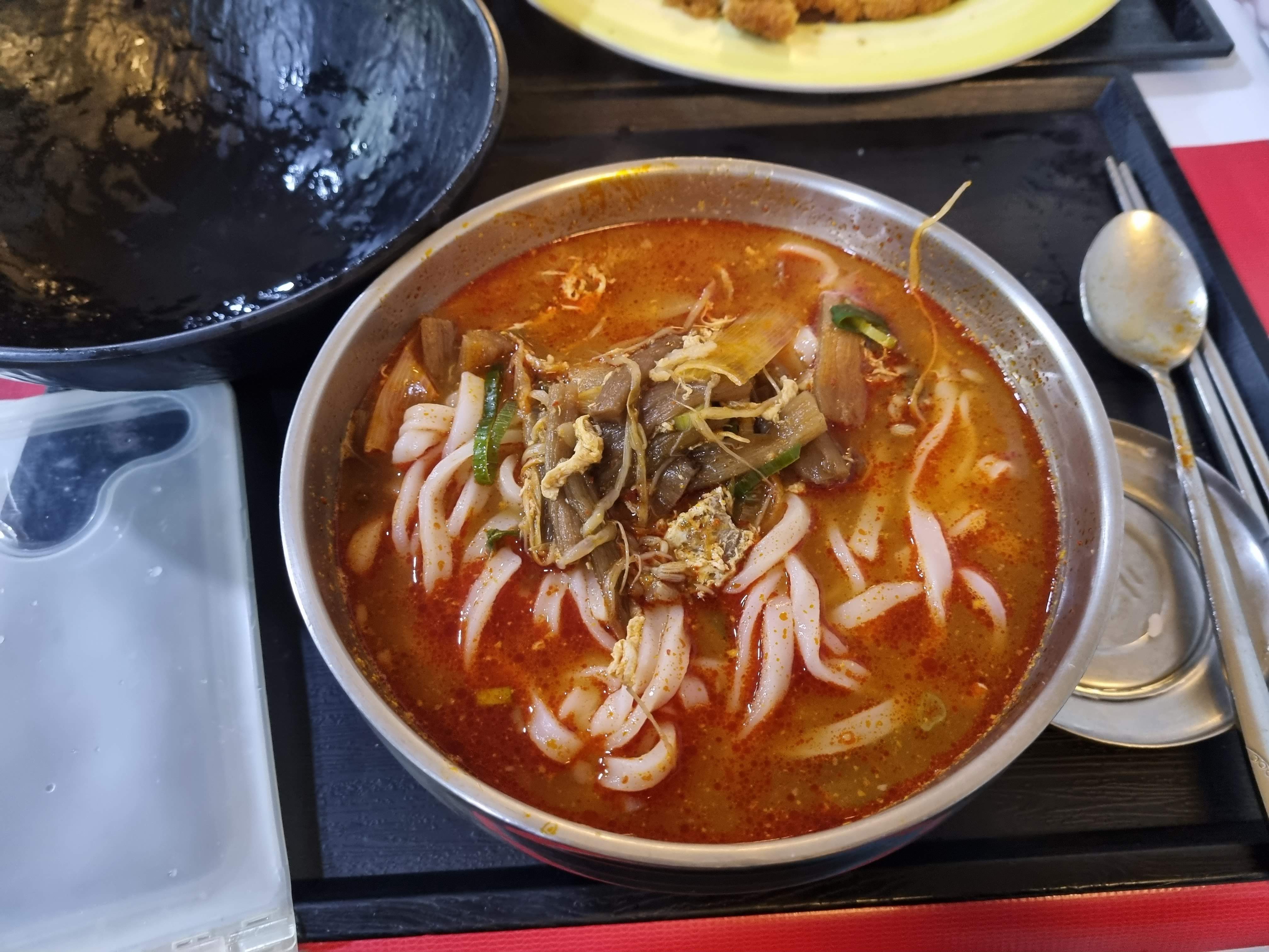 육개장 칼국수