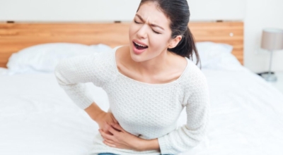 오른쪽 갈비뼈 아래 통증 이미지