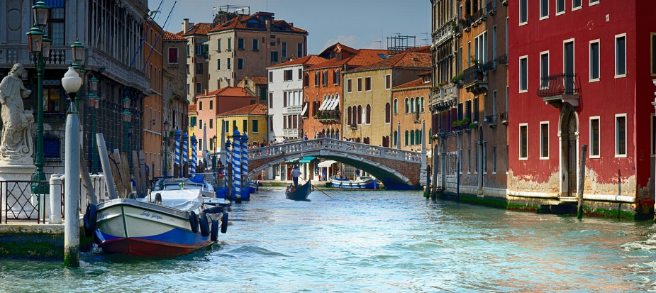 자연을 이긴 건축물: 바다 위, 사막 한가운데, 극지방의 구조물들