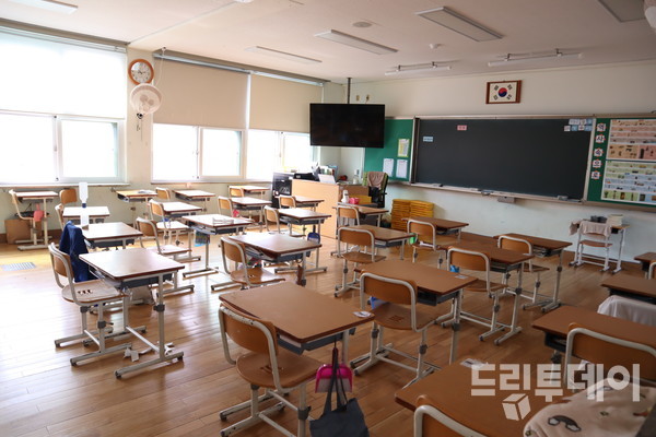 요즘 교대가 외면받는 이유&amp;#44; 초등교사의 민낯