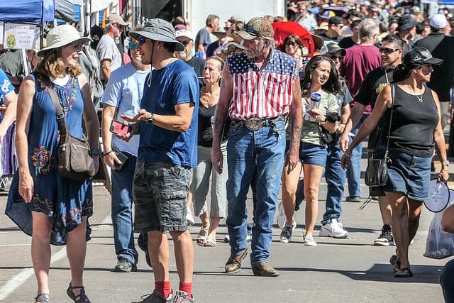군 단위 지역 축제 일정 한눈에 보기 (2025년 상반기 기준)