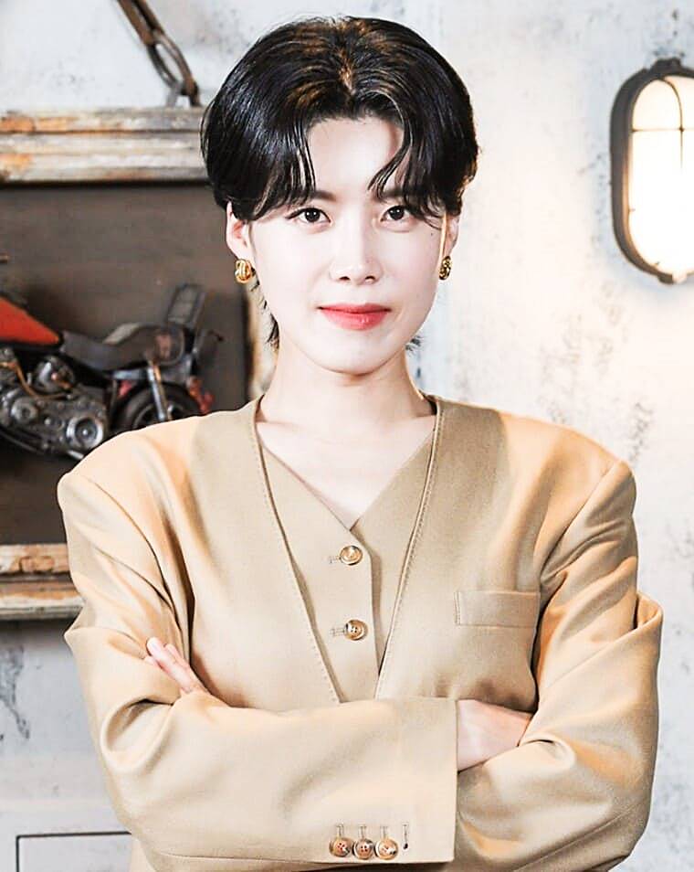 개그우먼-장도연