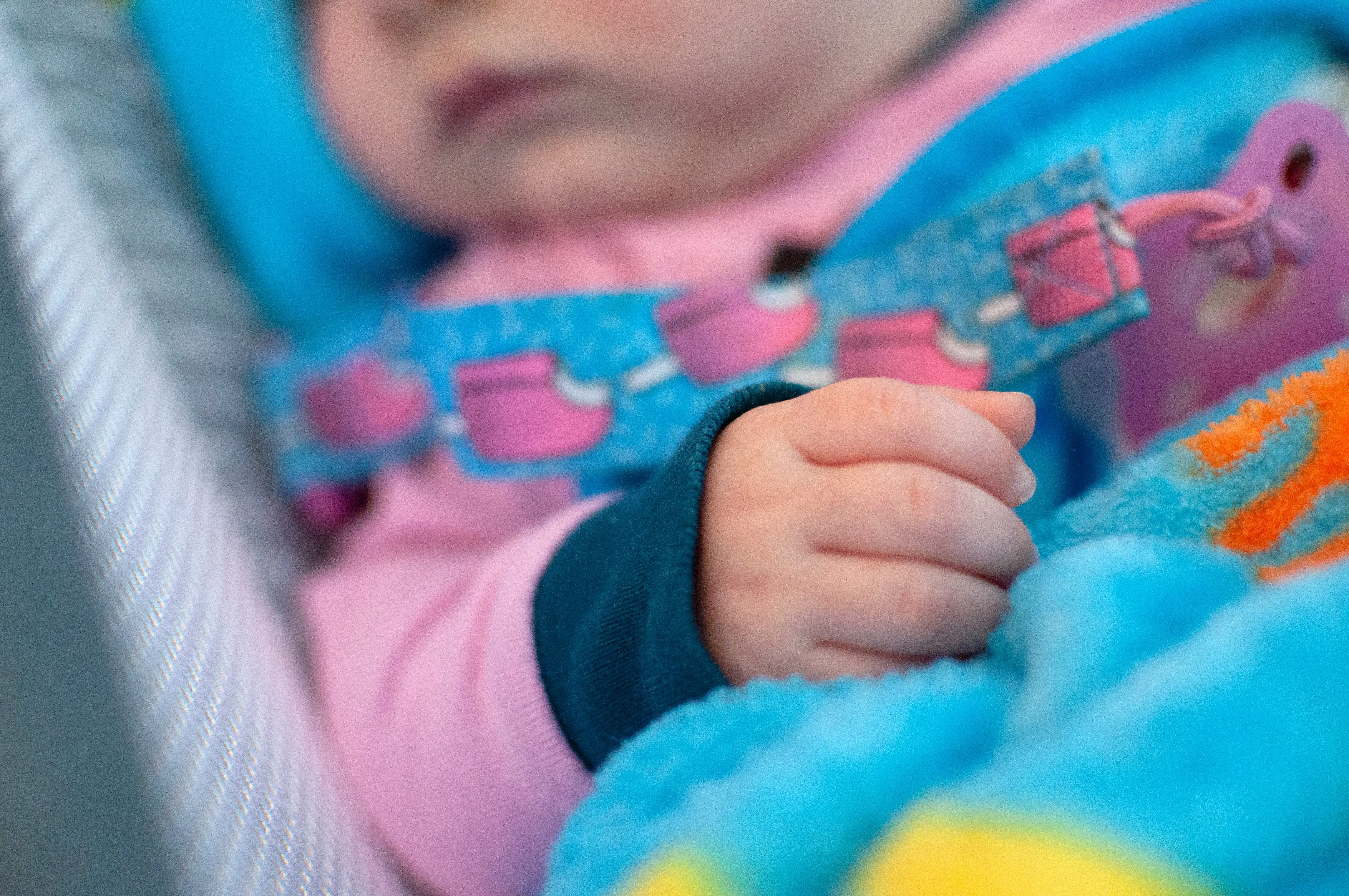 신생아 손싸개, 촉각 발달을 위한 올바른 사용법