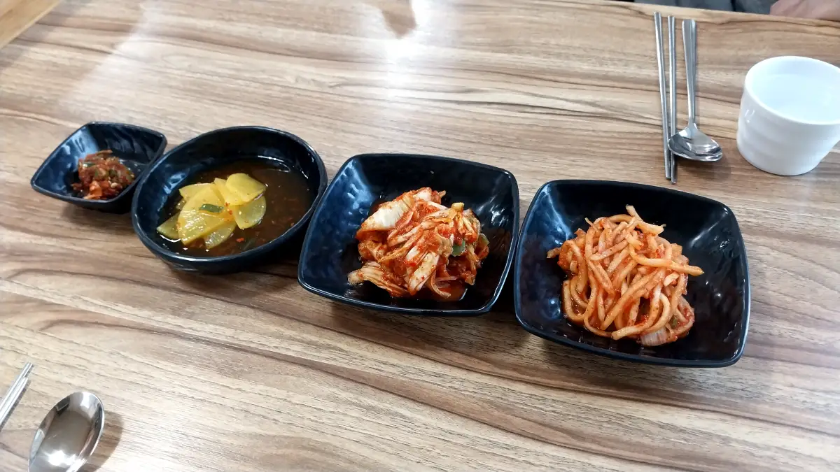 연천-숙이네칼국수-맛집-김치-반찬
