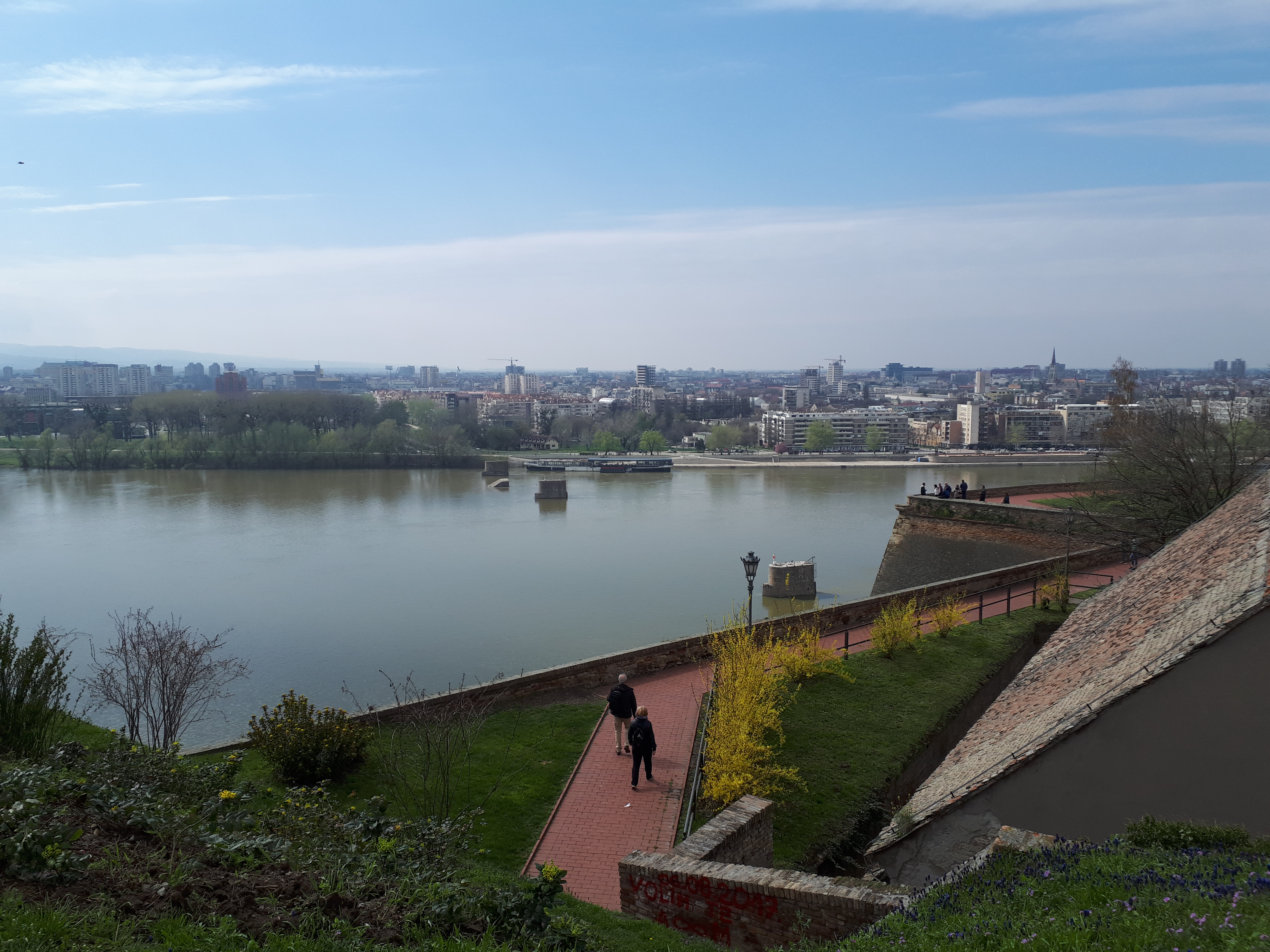 세르비아 노비사드 페트로바라딘 요새 시계탑 테라스에서 바라본 도나우 강