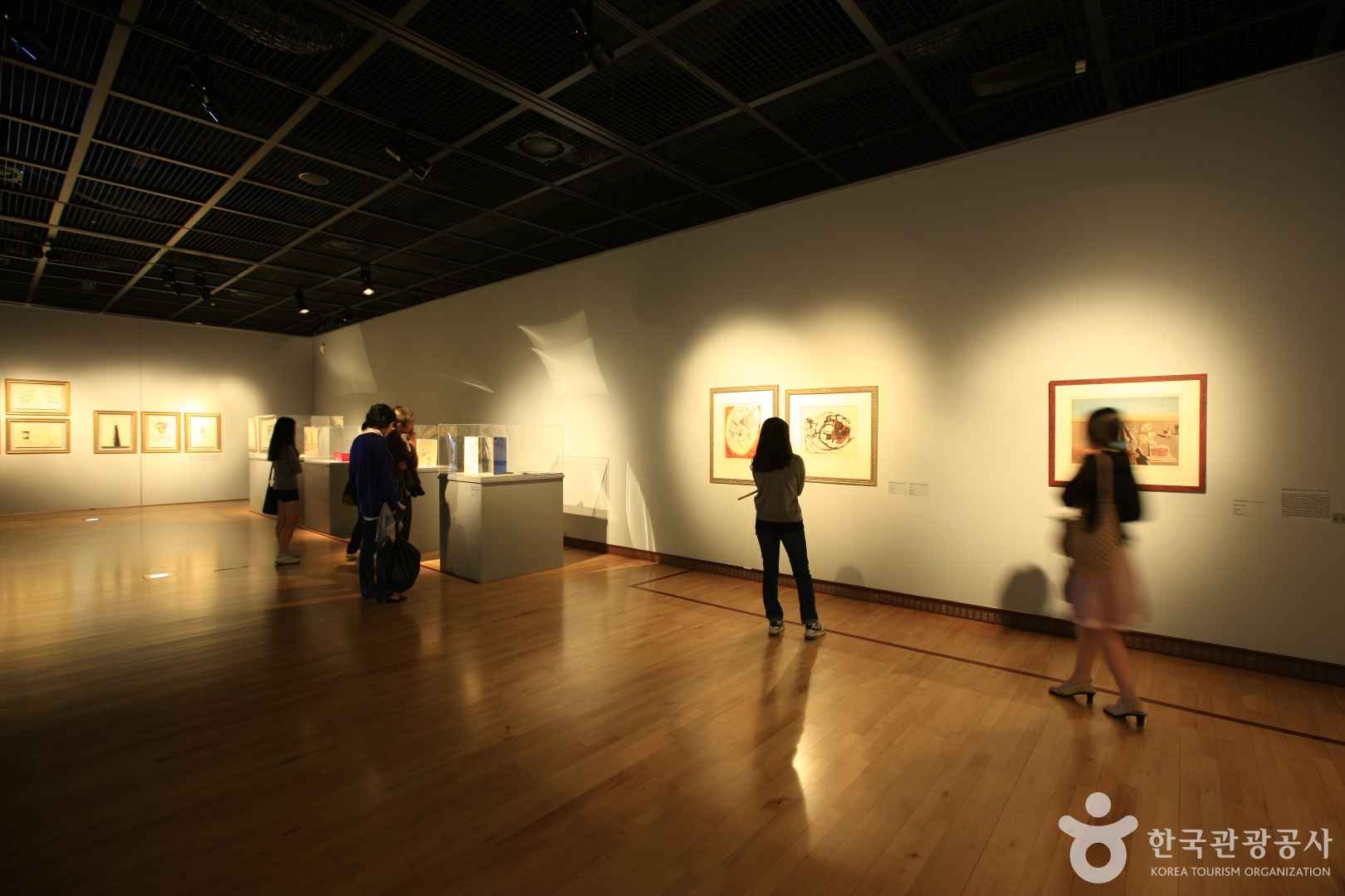 광주시립미술관