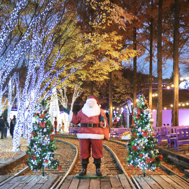 청도 프로방스 산타 마을 빛 축제