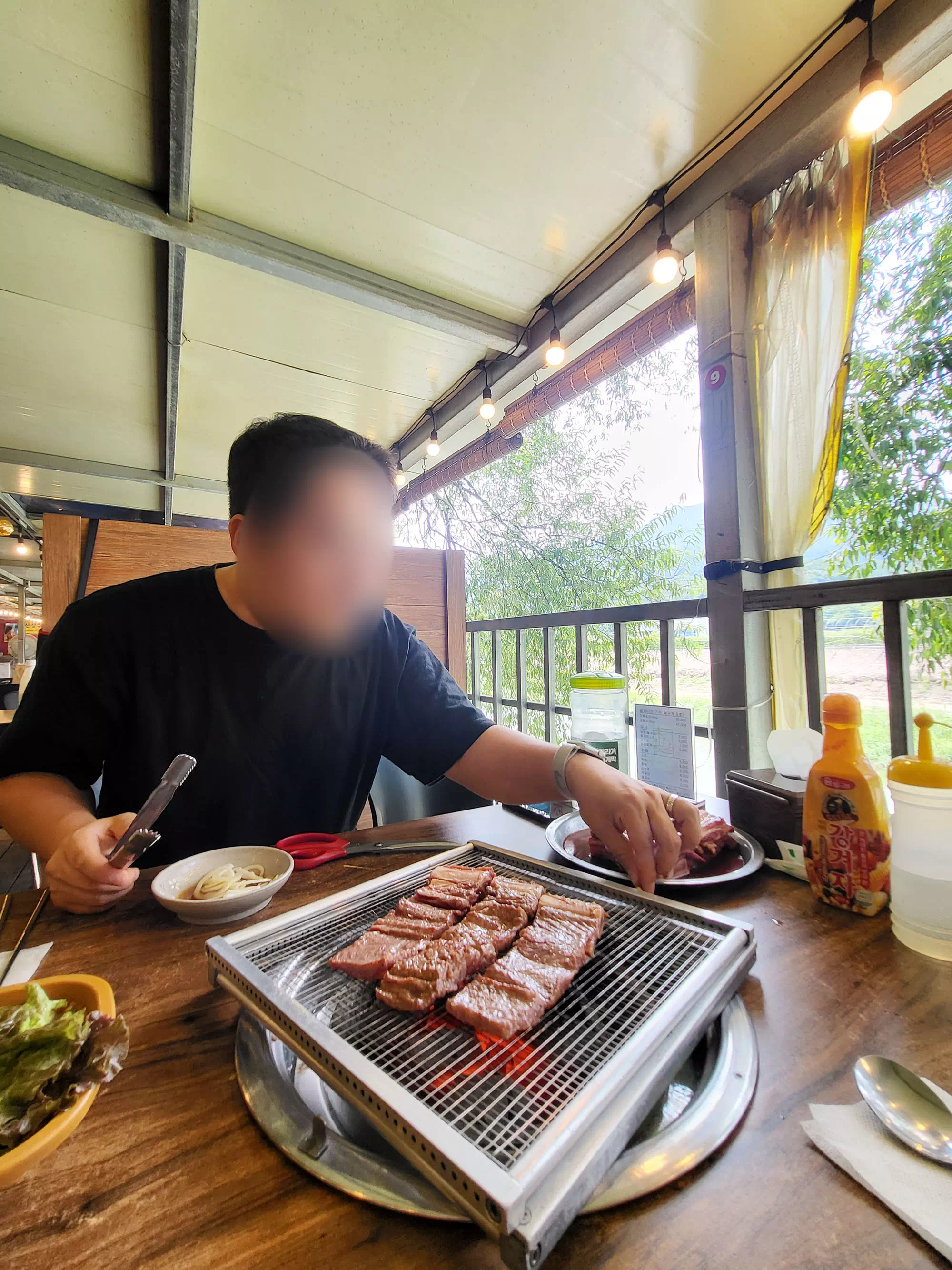 갈비 굽는 모습
