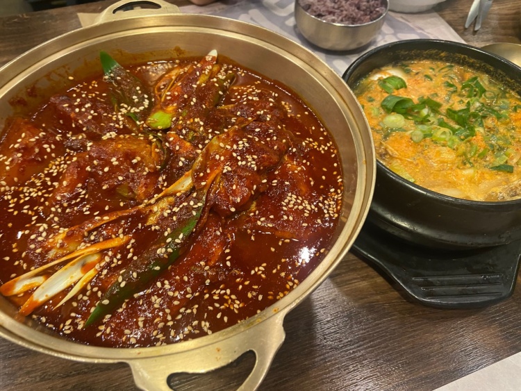 부천 신중동역 전설의 맛 시래기 듬뿍! 제주도 스타일 생 갈치조림 맛집 추천