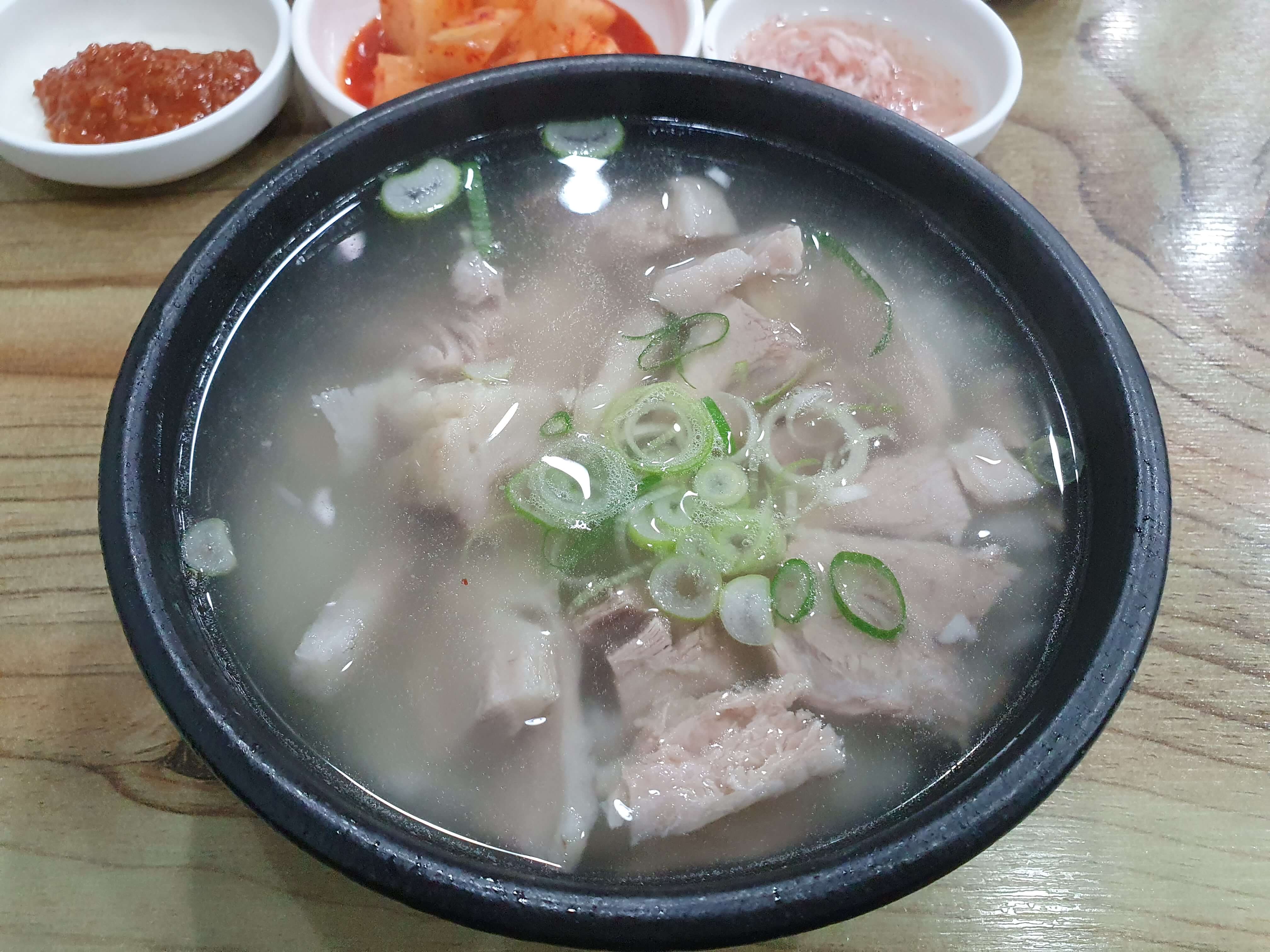 연지동(초읍) 맛집 교통부돼지국밥-양념장, 후추 뺀 돼지국밥