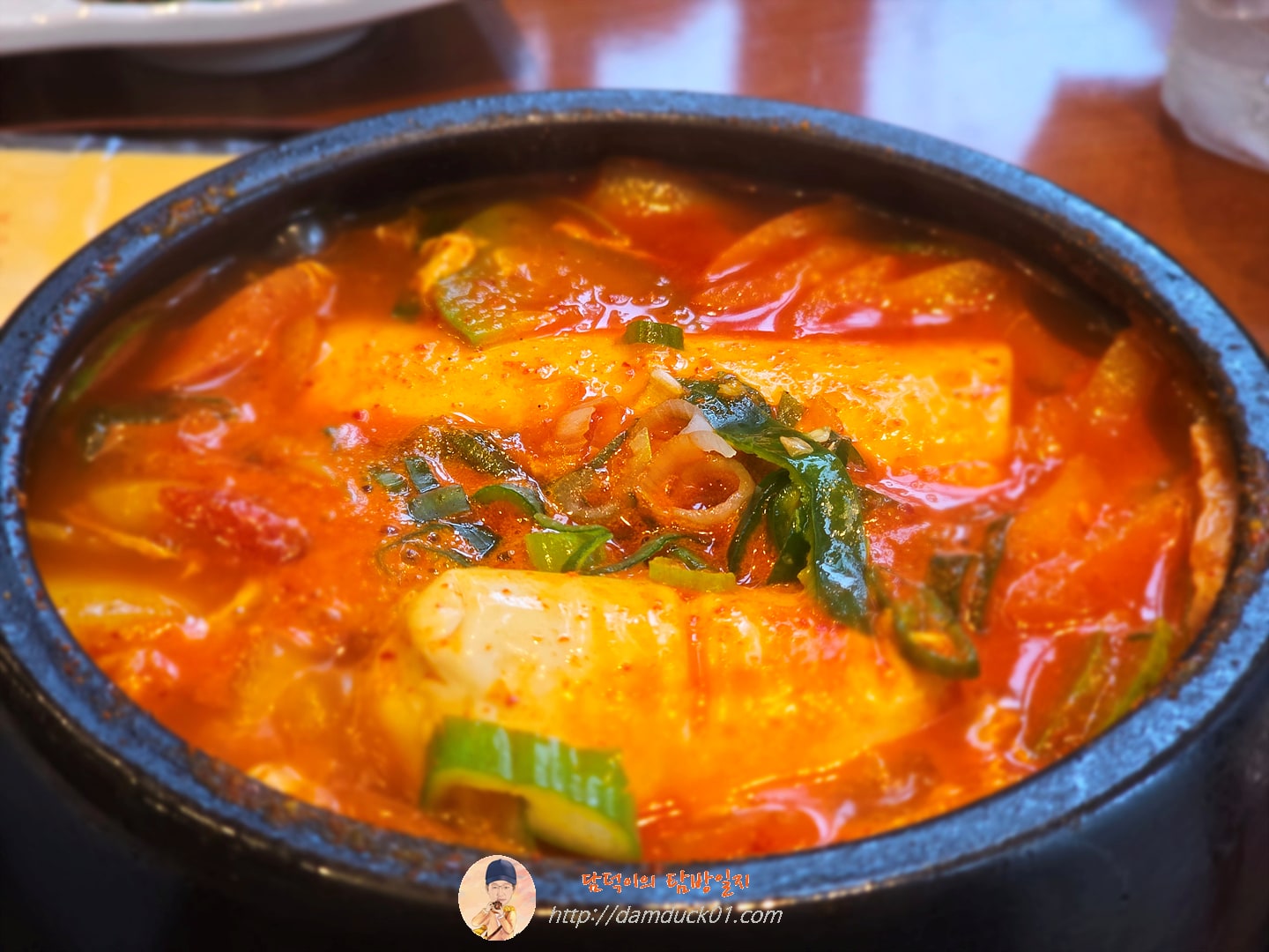 찌개정식(햄치즈순두부찌개)