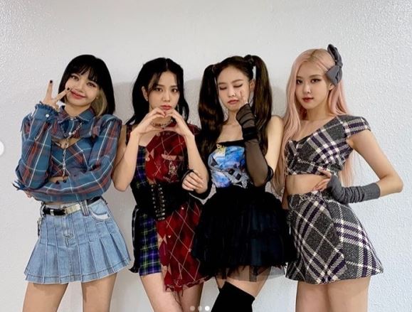 블랙핑크 8주년 팬사인회 위버스 공지