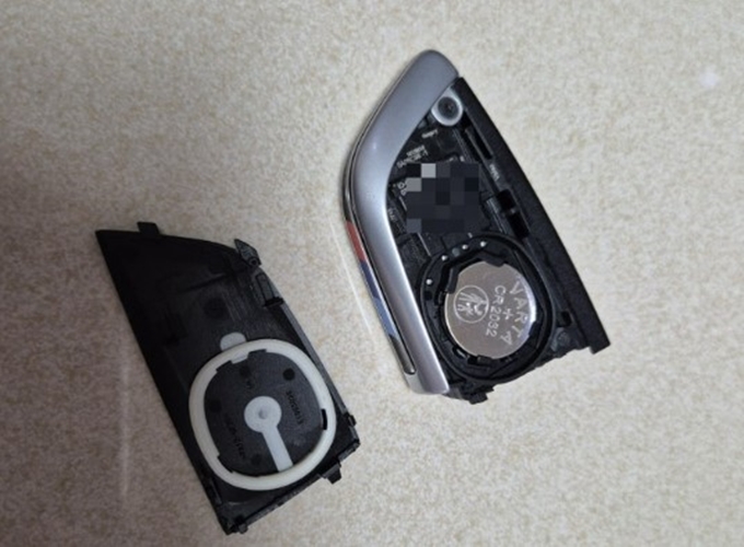 BMW_리모컨_분해_절차