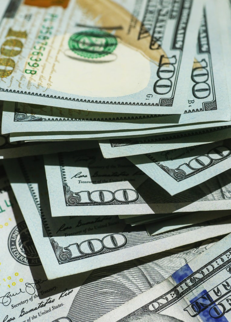 금 투자 vs 국채 투자: 어느 것이 더 안전할까?