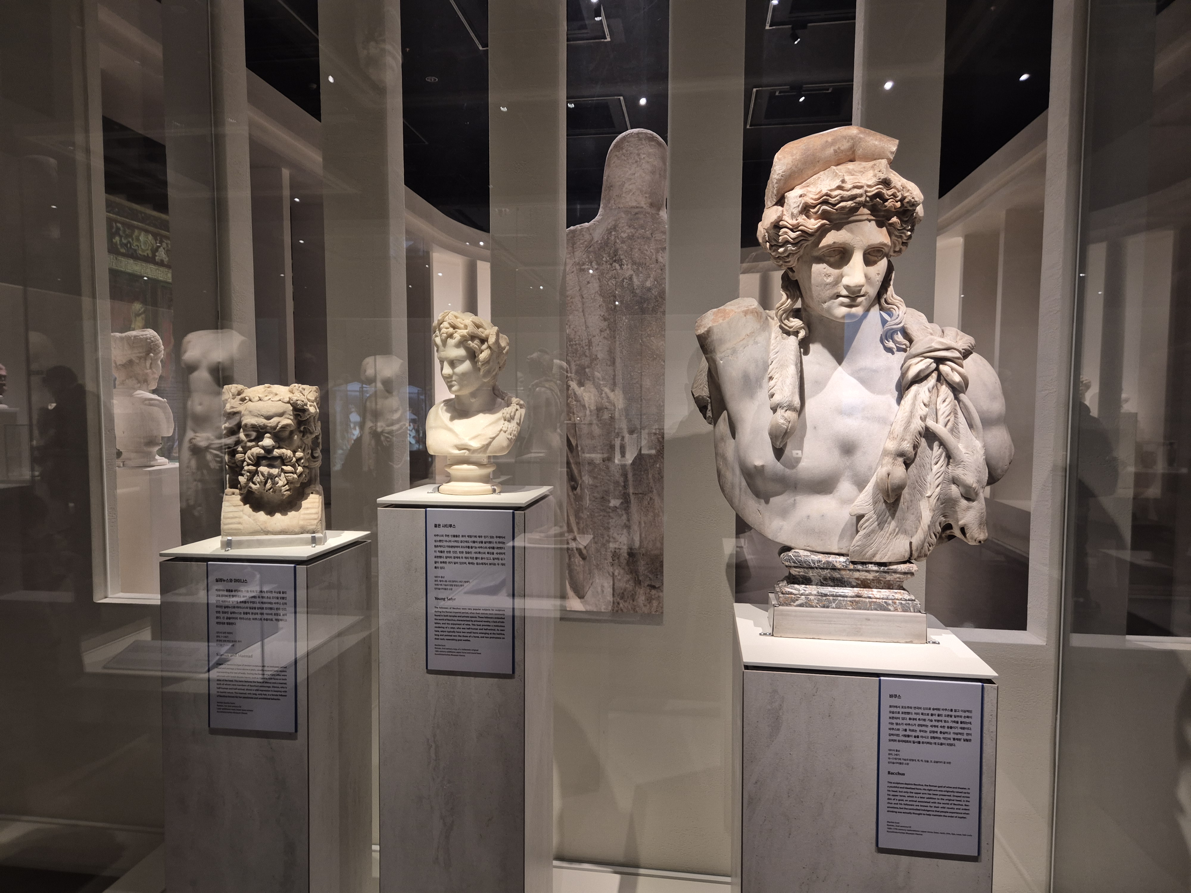 겨울방학체험하기 좋은 국립중앙박물관 고대 그리스 &middot;로마 전시관_ 그리스가 로마에게, 로마가 그리스에게 .