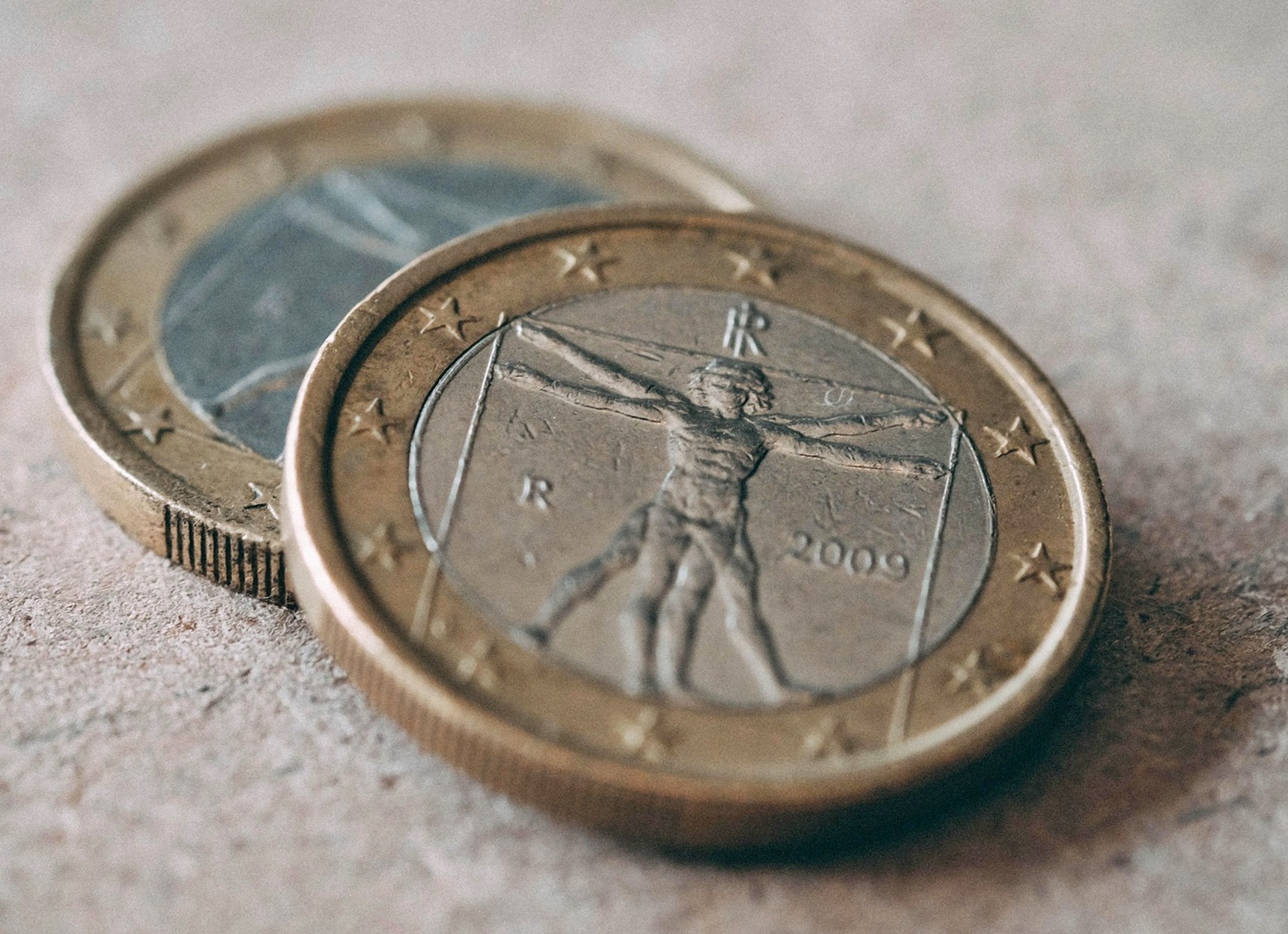 은퇴 후 지출이 무너지는 순간, 월수입 관리가 실패하는 이유!