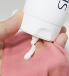 옷에 파운데이션 지우기