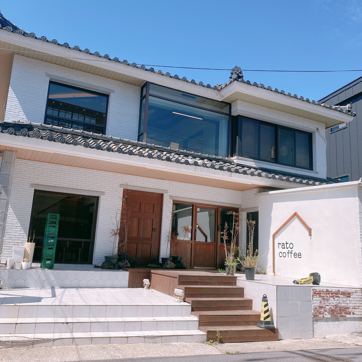 제주시청 대학로거리 주택개조 카페 라토커피