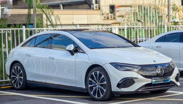 벤츠 EQE 중고차 가격 시세표 유지비