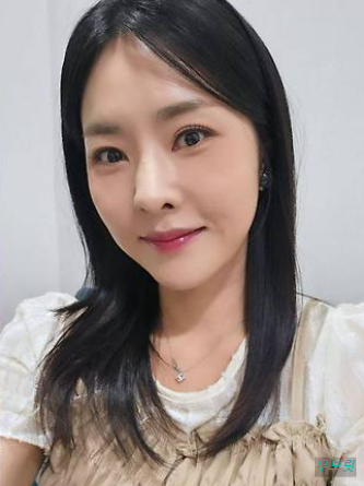 한윤서 10월 결혼