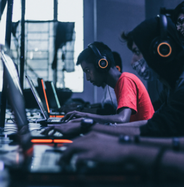 핸드폰 게임 pc로 하기