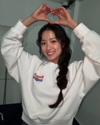 김혜윤의 파격 변신