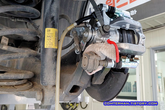 올란도 브레이크 오일 교환