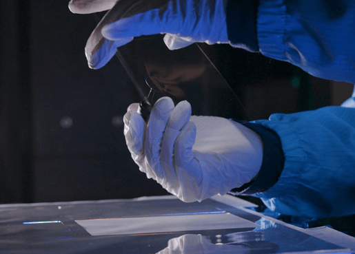 필옵틱스 주가 전망 실적 현물배당 배당일 목표가 추가상장