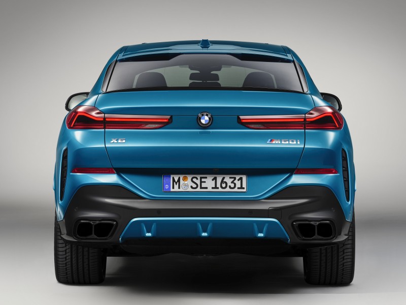 2024 BMW X6 페이스리프트 후면