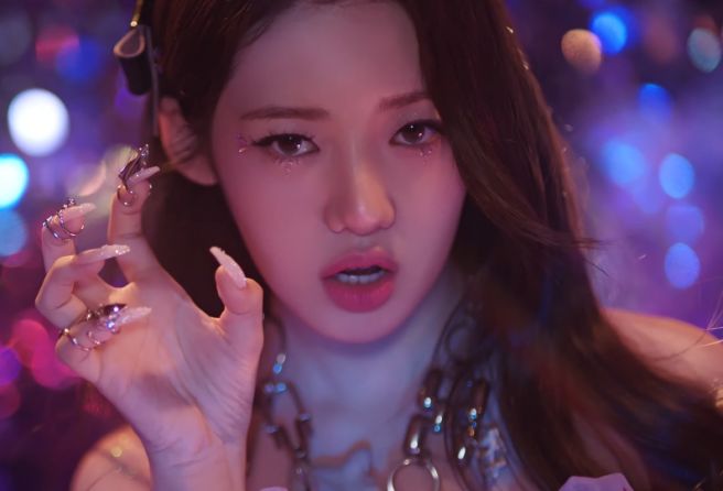 베이비몬스터 로라