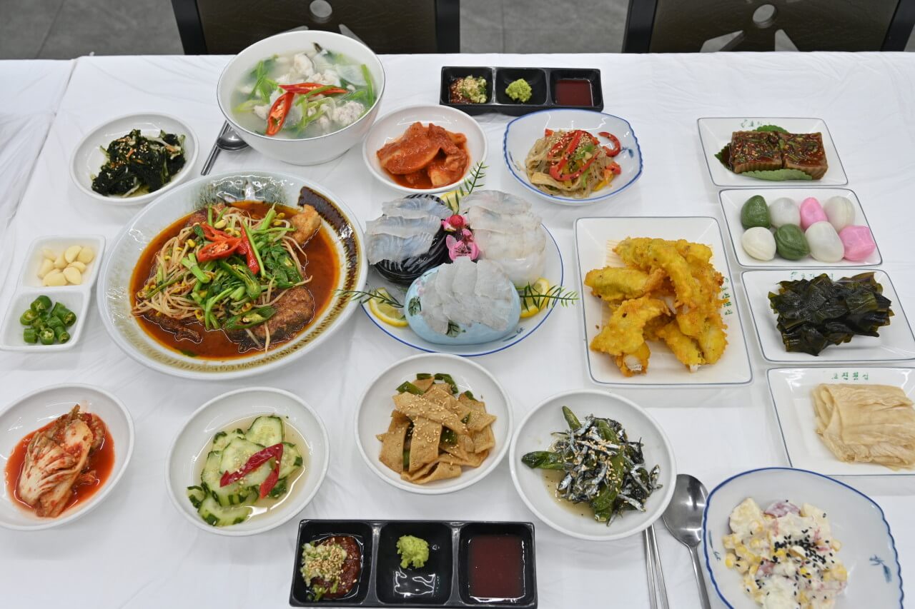 생생정보 2307회 음식 X-파일 거제 외포항 멸치 세트 요리 효진횟집 (대구코스요리 맛집)