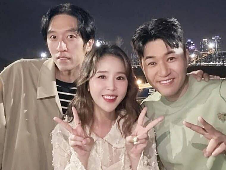 가수-신지-코요태