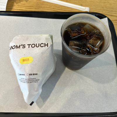 딥치즈버거와 제로콜라 단품 사진