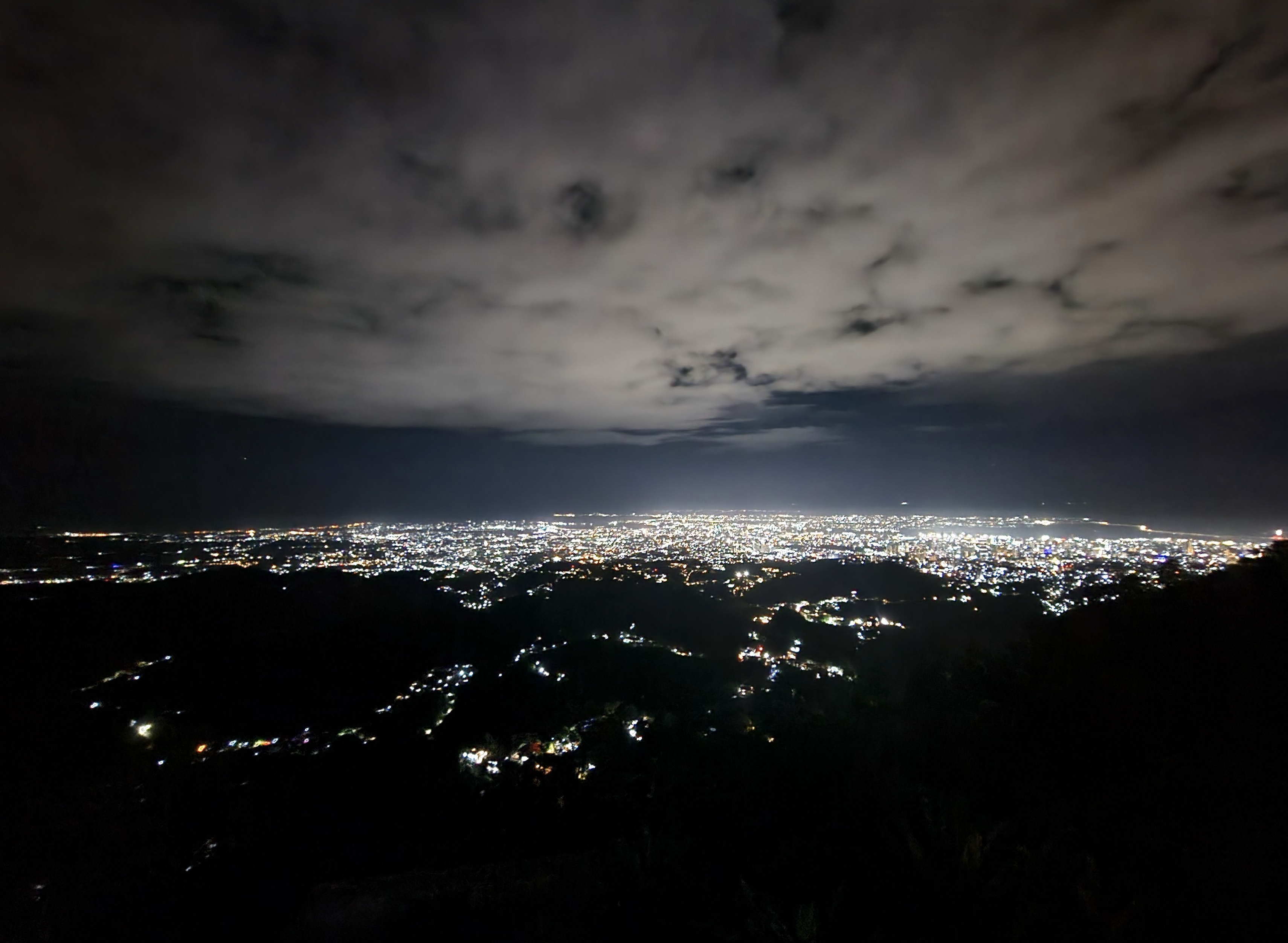 La Parisienne sky 세부야경