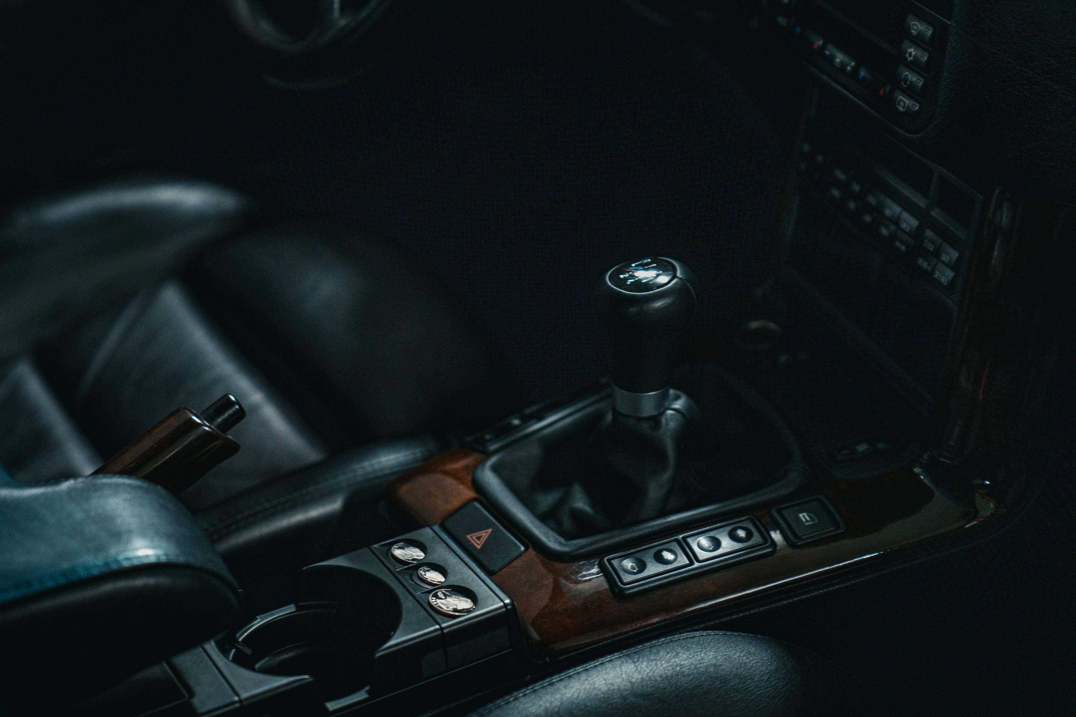 자동차 및 페달 이미지