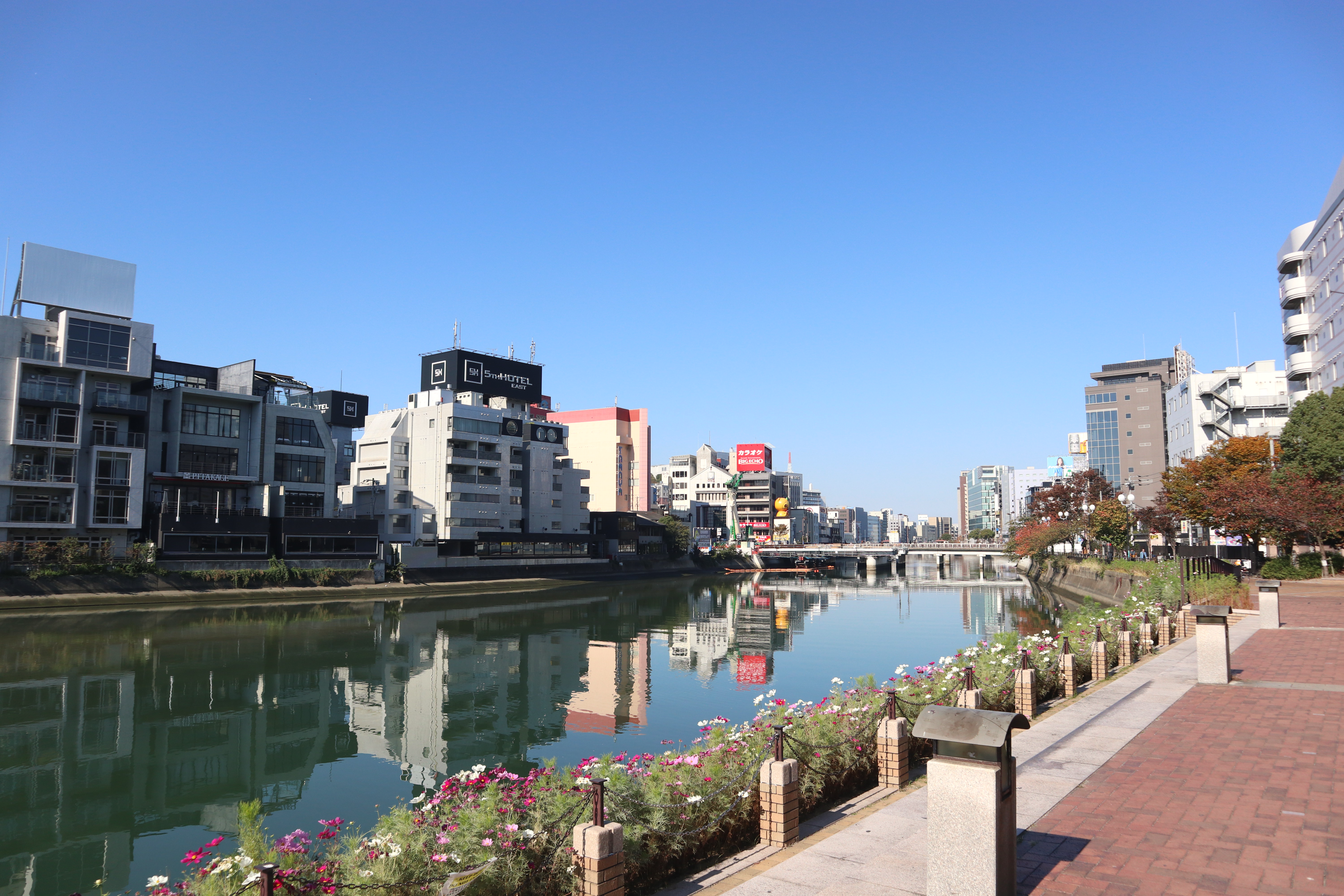 후쿠오카 나카스강 주변 풍경