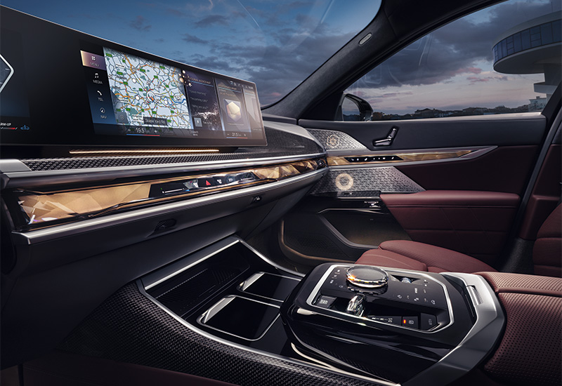BMW i7