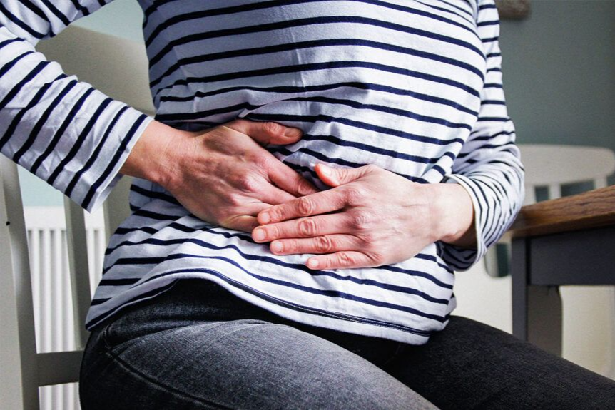 오른쪽 옆구리 통증 의심되는병