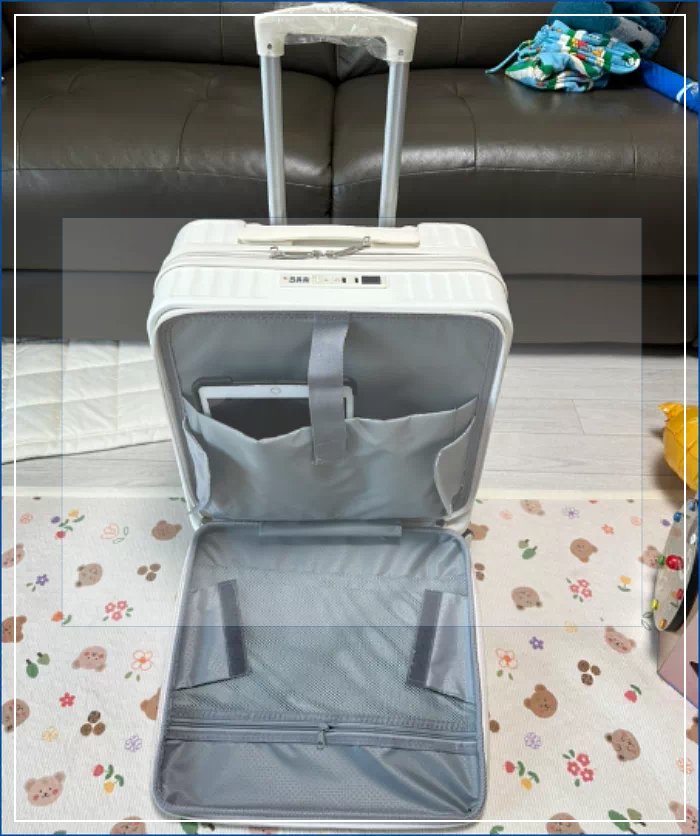 기내용 캐리어 내부