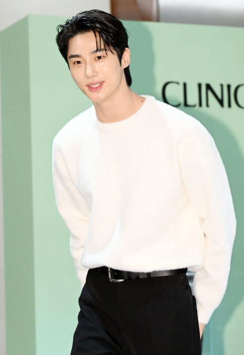 변우석 차기작