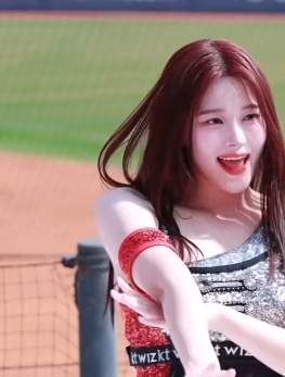 이예빈 치어리더 KT 위즈 수원 KT